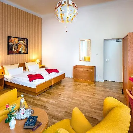 Amc - Schoeneberg 3* Berlín