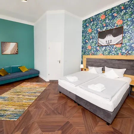 Amc - Schoeneberg 3* Berlín