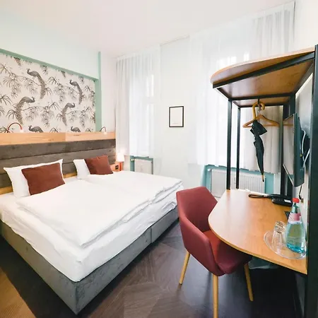 Amc - Schöneberg Hotel 3*