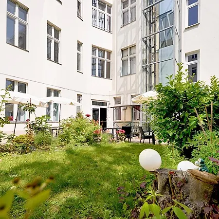 Amc - Schöneberg Hotel 3*
