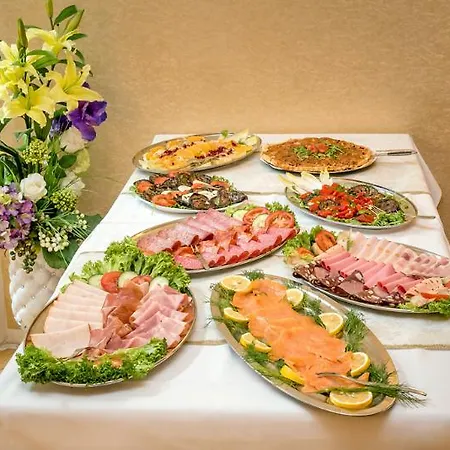 Amc - Schoeneberg Hotel 3*
