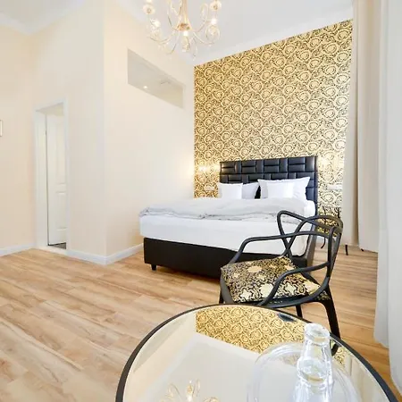 Hotel Arco Smart - Ku'damm 3*